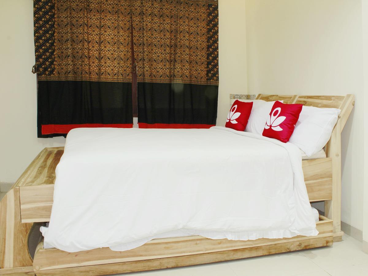 Zen Rooms Cassa Dua Pasteur Bandung Buitenkant foto
