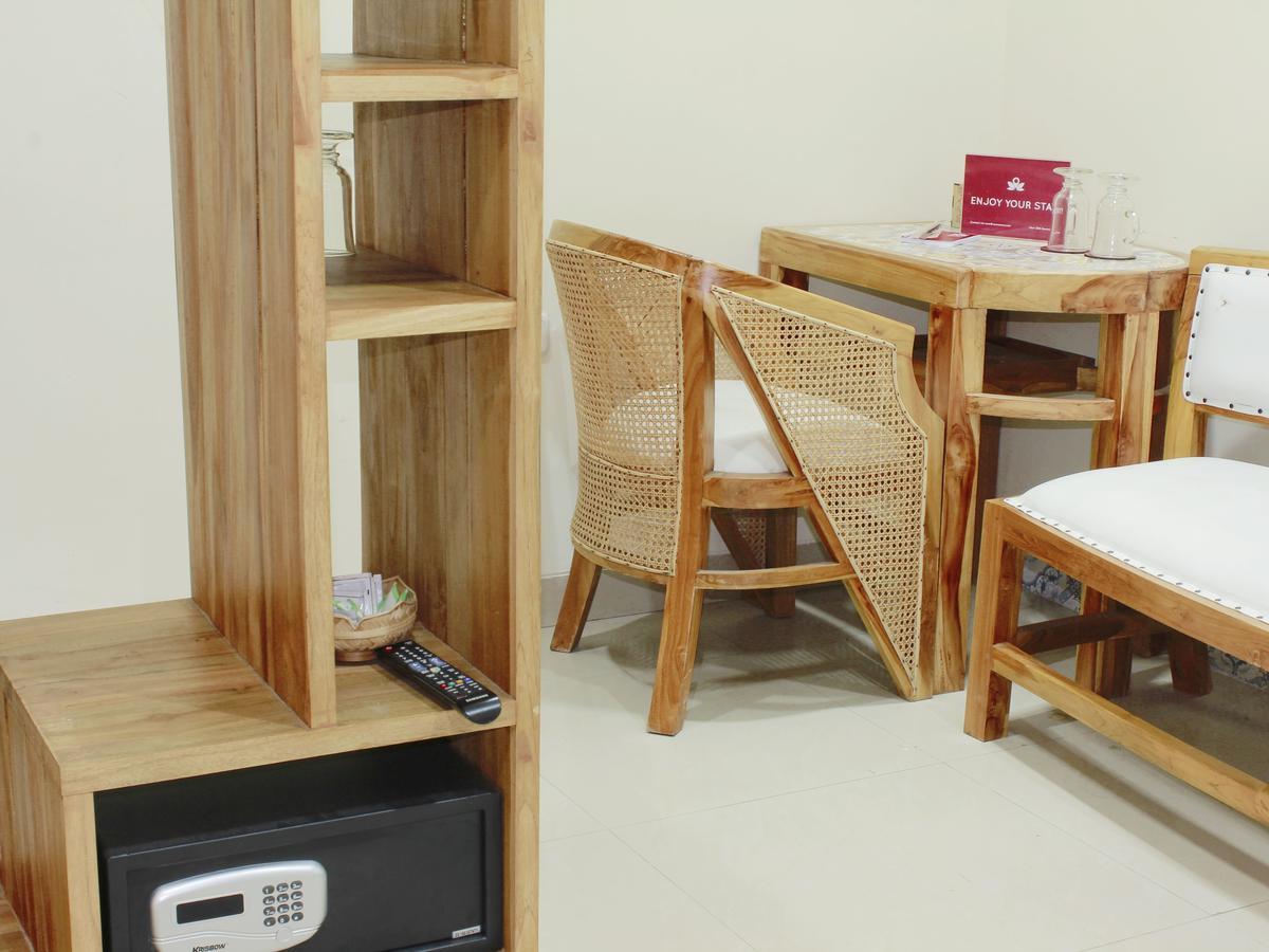 Zen Rooms Cassa Dua Pasteur Bandung Buitenkant foto